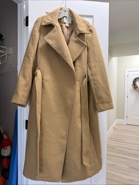H&M Camel Tan PolyBlend Long Wrap Coat. Size M Tie At Waist Wide Notched Lapel